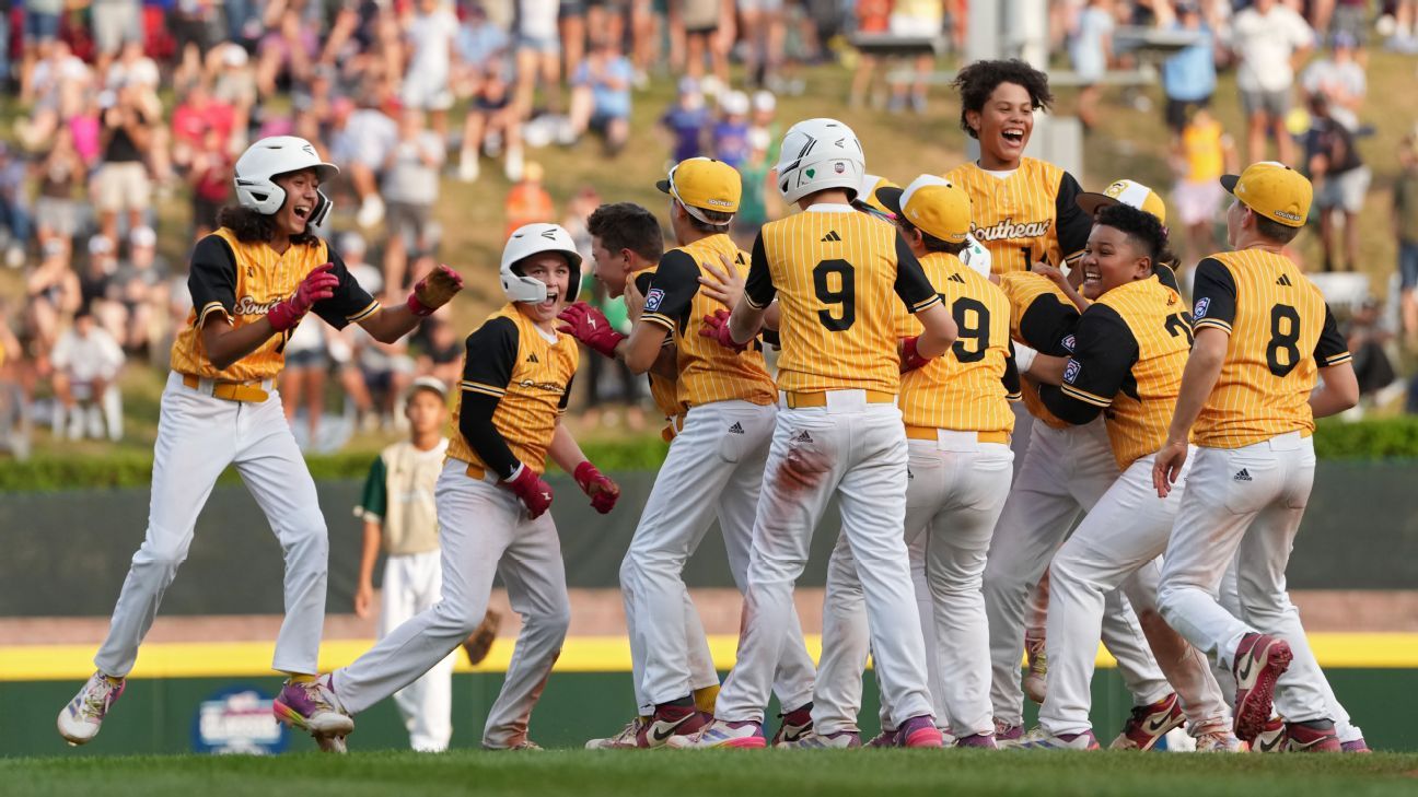 女五足球锦标赛圆满收官，宁夏平罗恒利成功圆梦平罗！